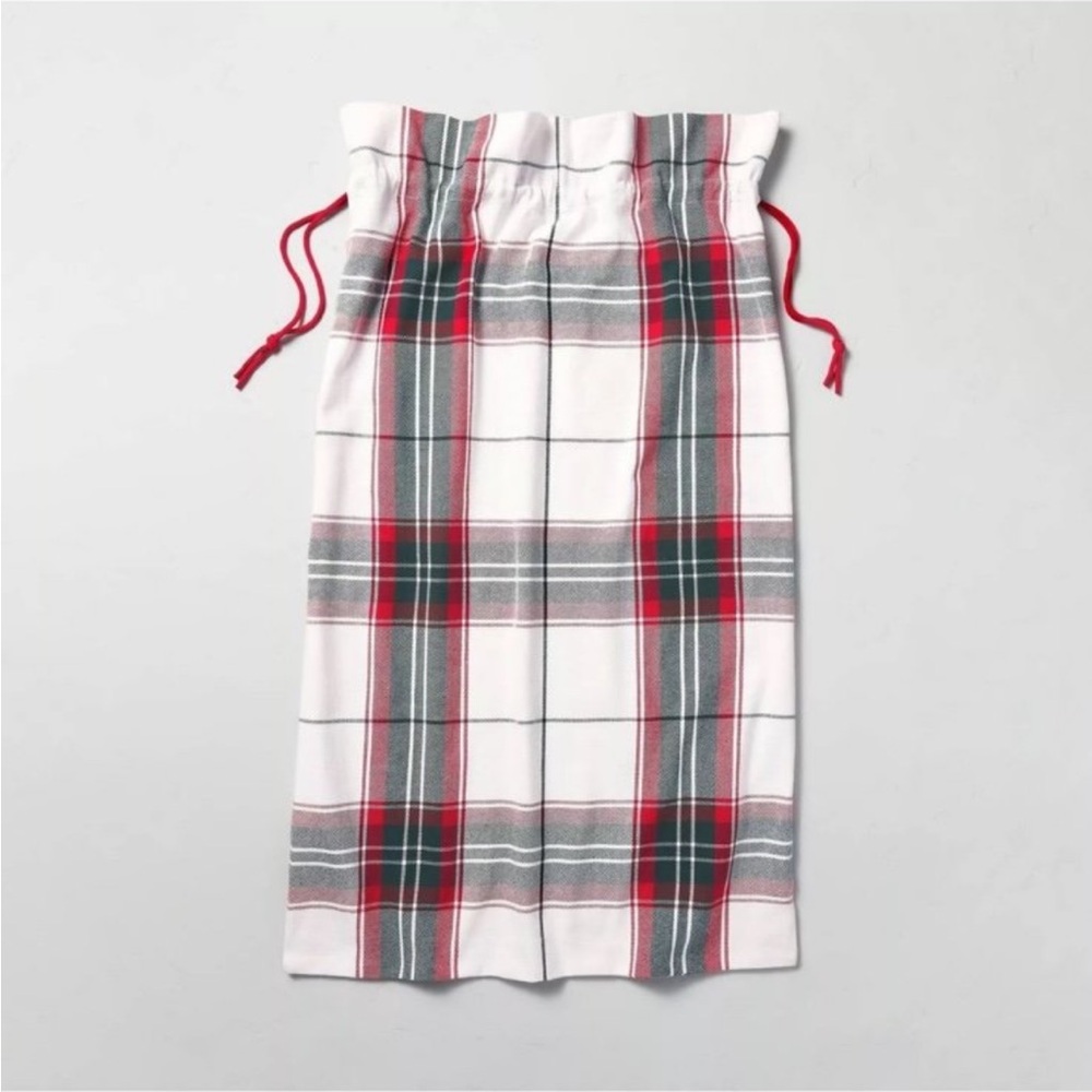 Hearth & Hand Plaid Holiday Towel - Red, Green, White